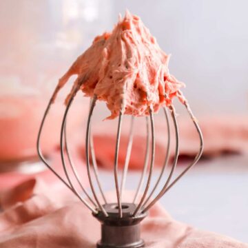 strawberry-frosting-with-baileys