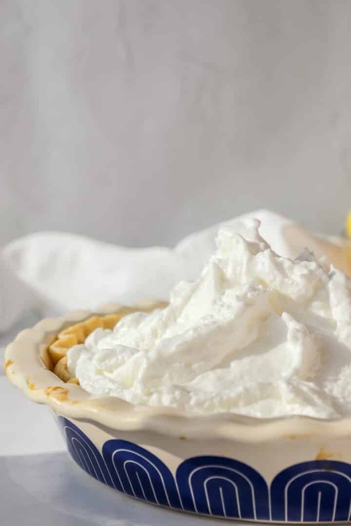 gluten-free-lemon-meringue-pie-process-shot