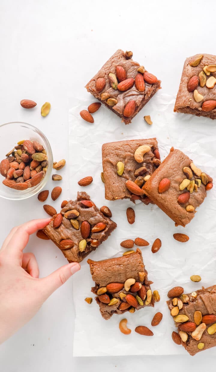 mixed-nut-brownies