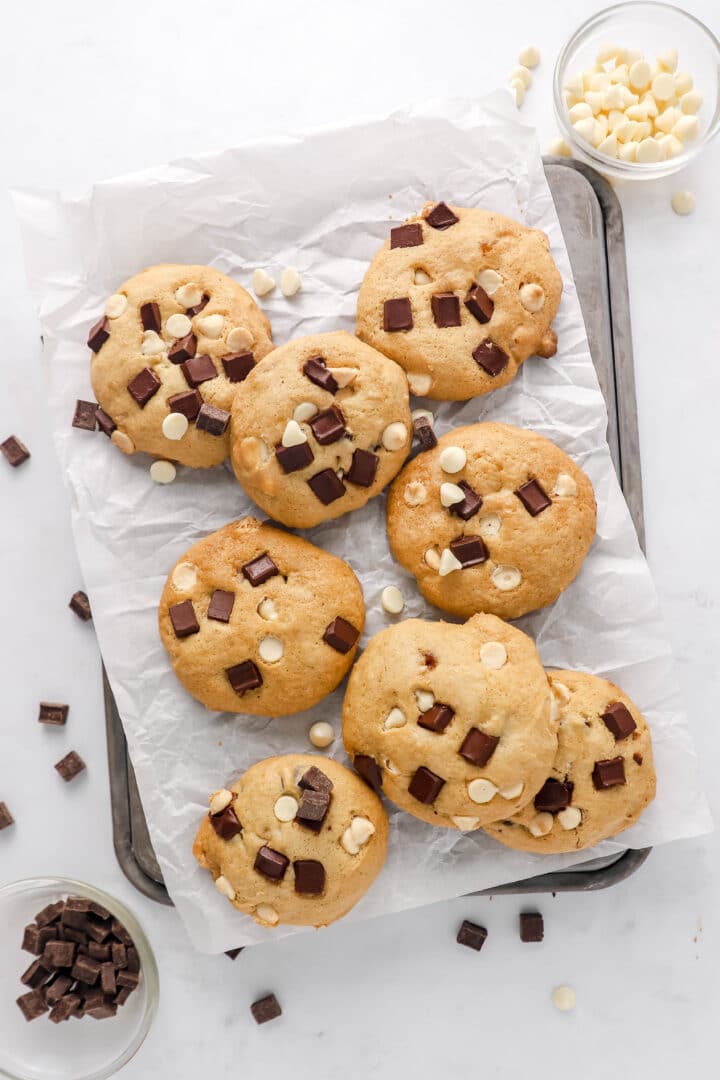 white-and-dark-chocolate-chip-cookies