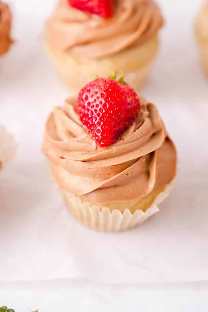 Chocolate-strawberry-cupcakes-low-fluoride-gluten-free