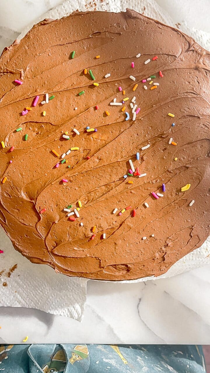 classic-birthday-cake-gluten-free-process-shot