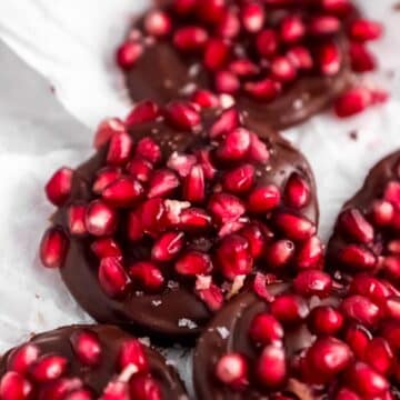 no-bake-chocolate-pomegranate-bites