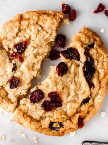 gluten-free-oatmeal-cranberry-cookie-with-cinnamon