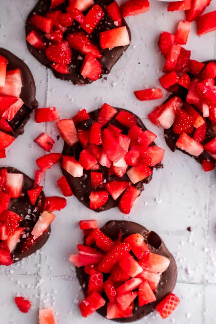 Dark-chocolate-covered-strawberries