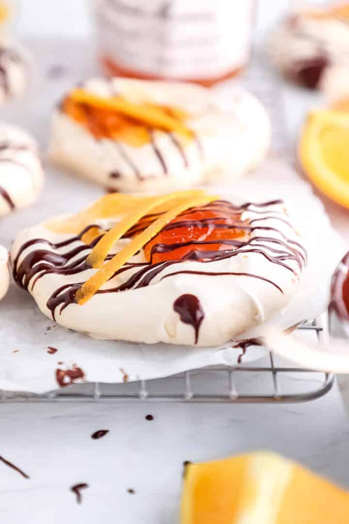 piping-meringue-nests-in-action