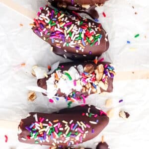 banana-pops-dipped-in-chocolate