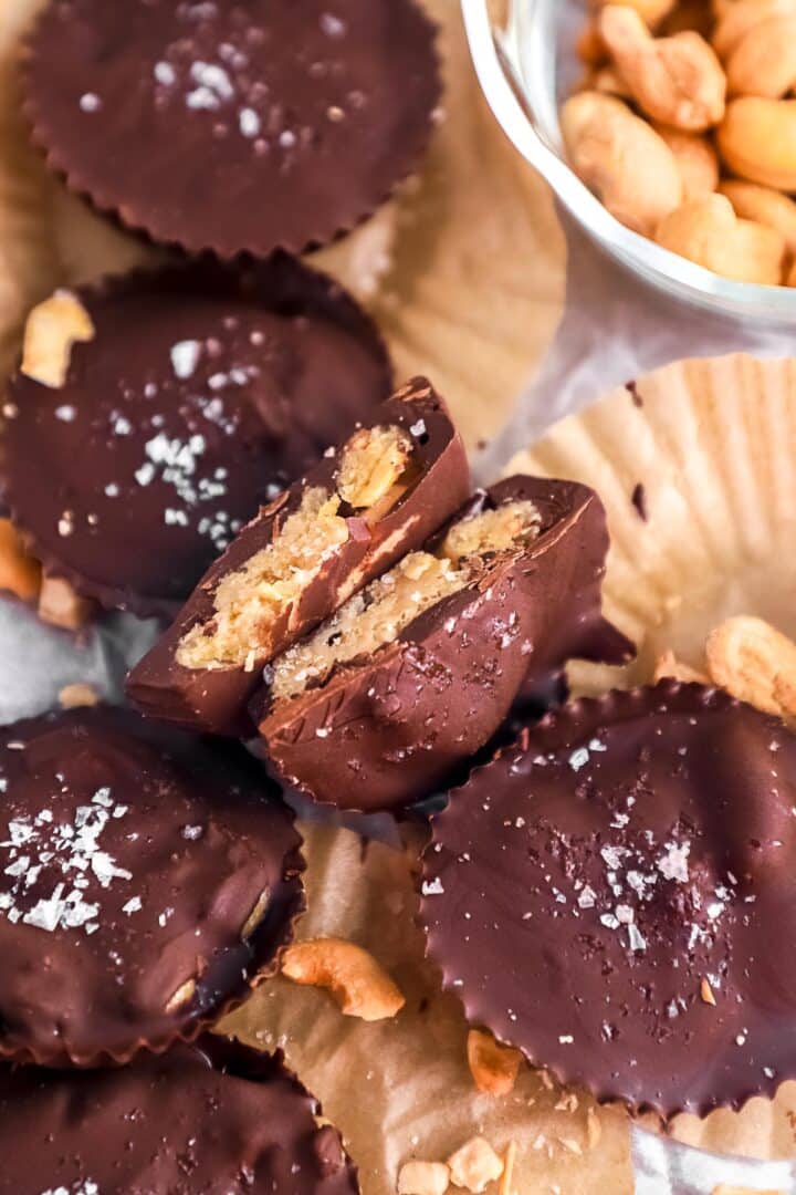 chocolate-cups-filled-with-cashew-butter