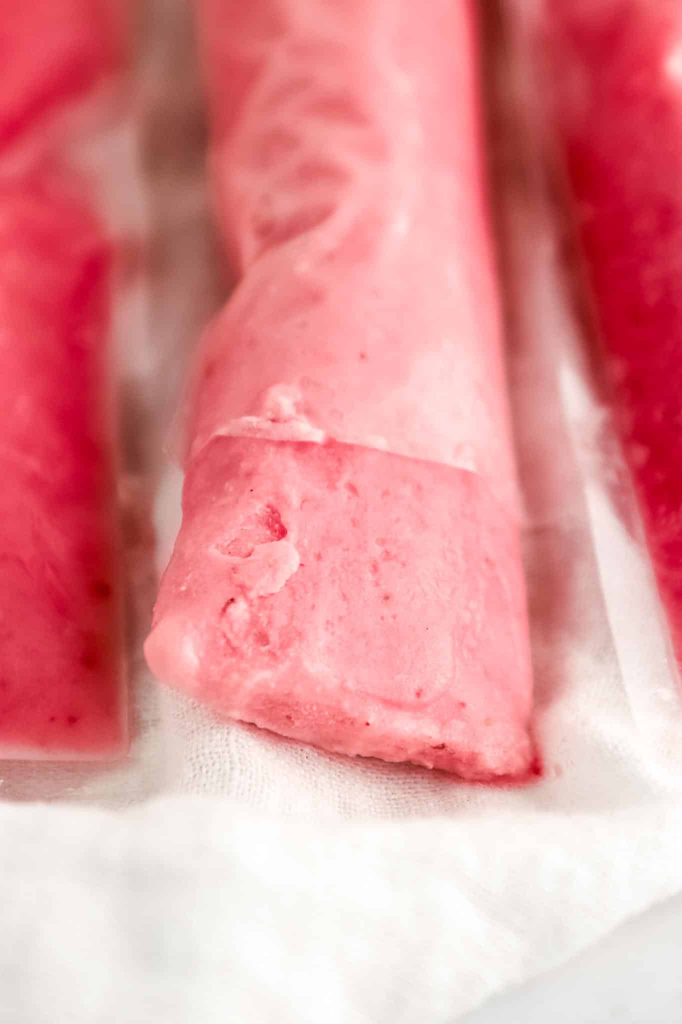 strawberry-banana-gogurts-for-lunchbox