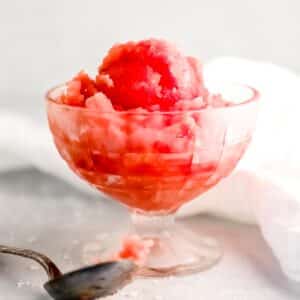 frozen-watermelon-sorbet-served-in-glass-bowls