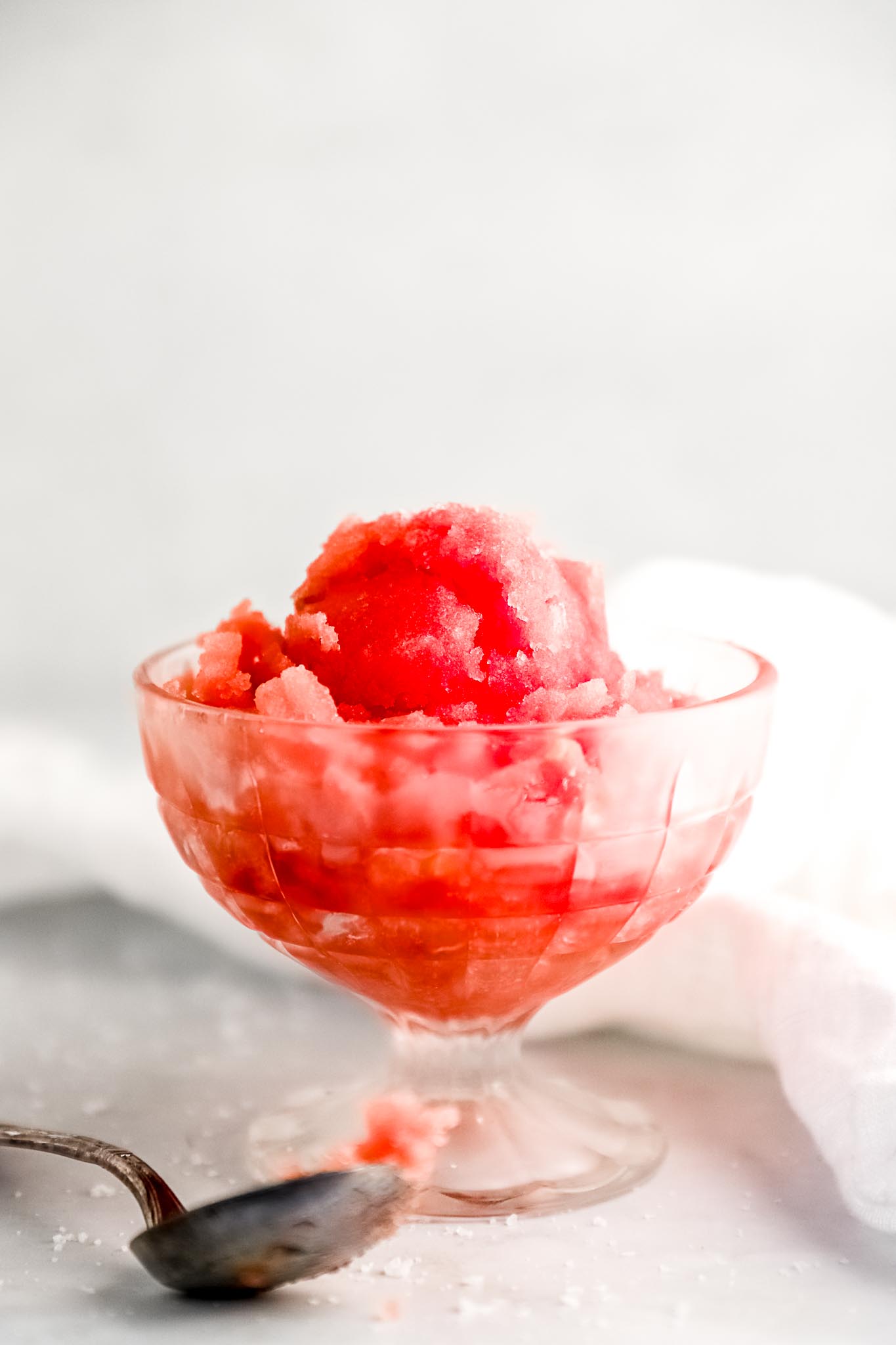 frozen-watermelon-sorbet-served-in-glass-bowls