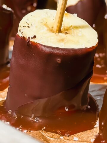 frozen-chocolate-covered-banana-chunks-with-caramel-drizzle-no-bake-treat