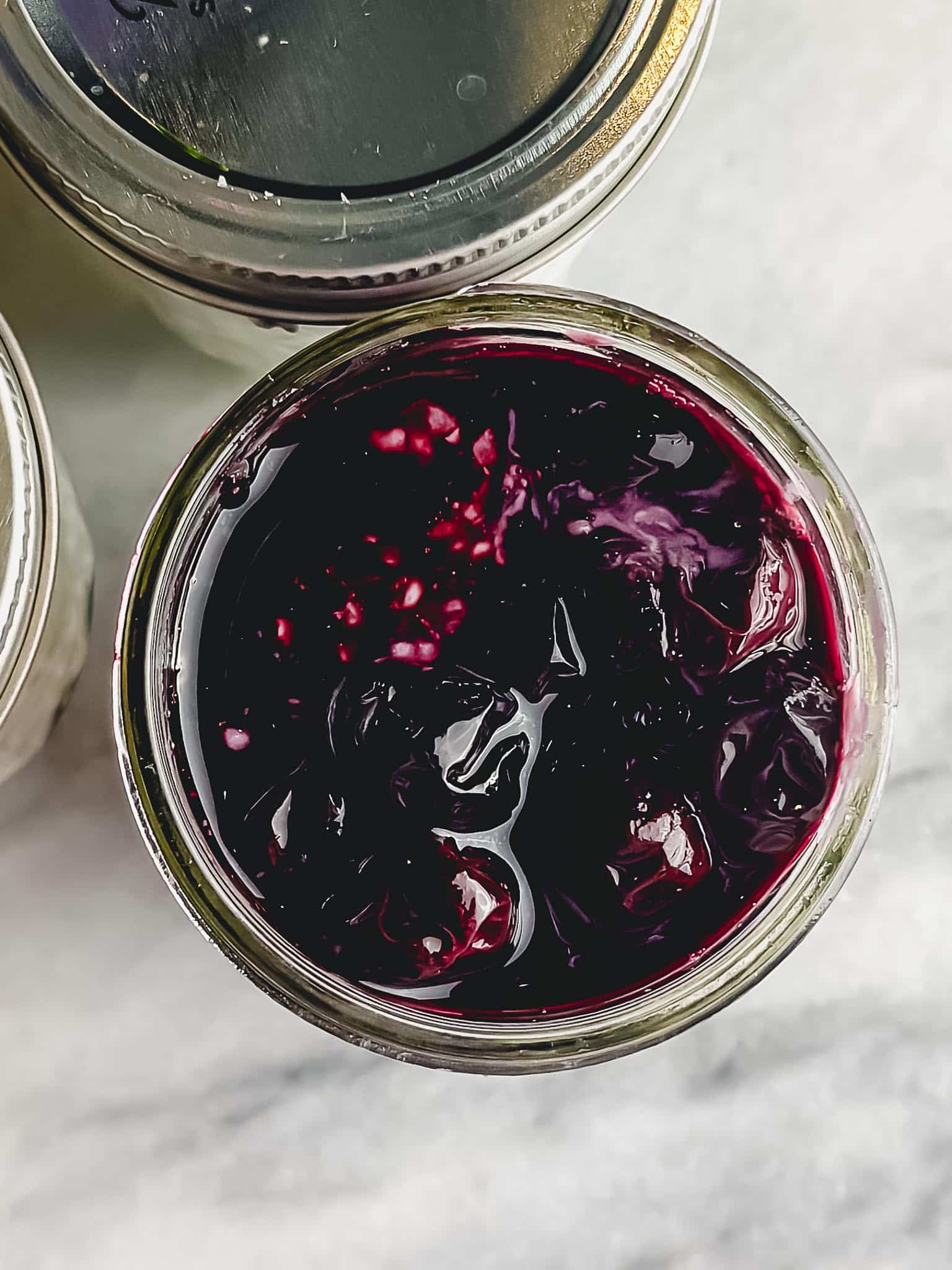 stewed-cinnamon-blueberries-topping-chia-pudding