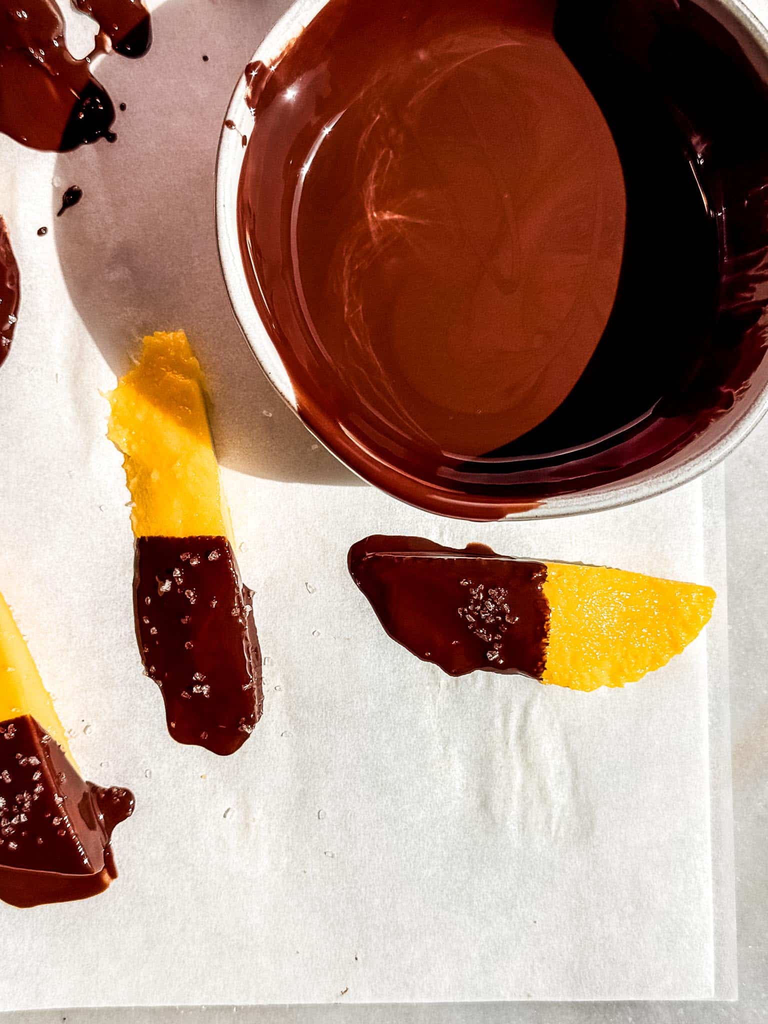 chocolate-dipped-mango-slices-gluten-free