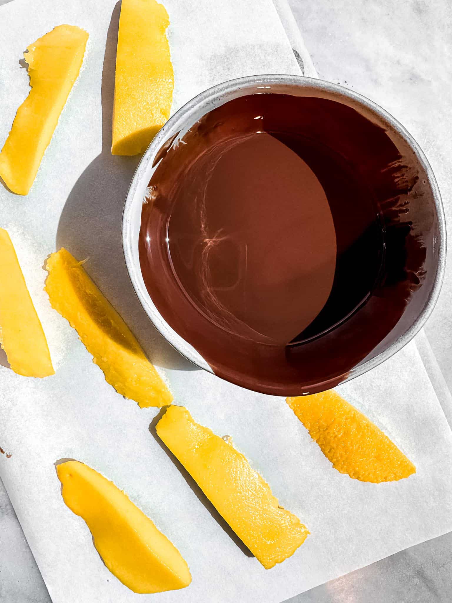 gluten-free-chocolate-dipped-fresh-mango-recipe