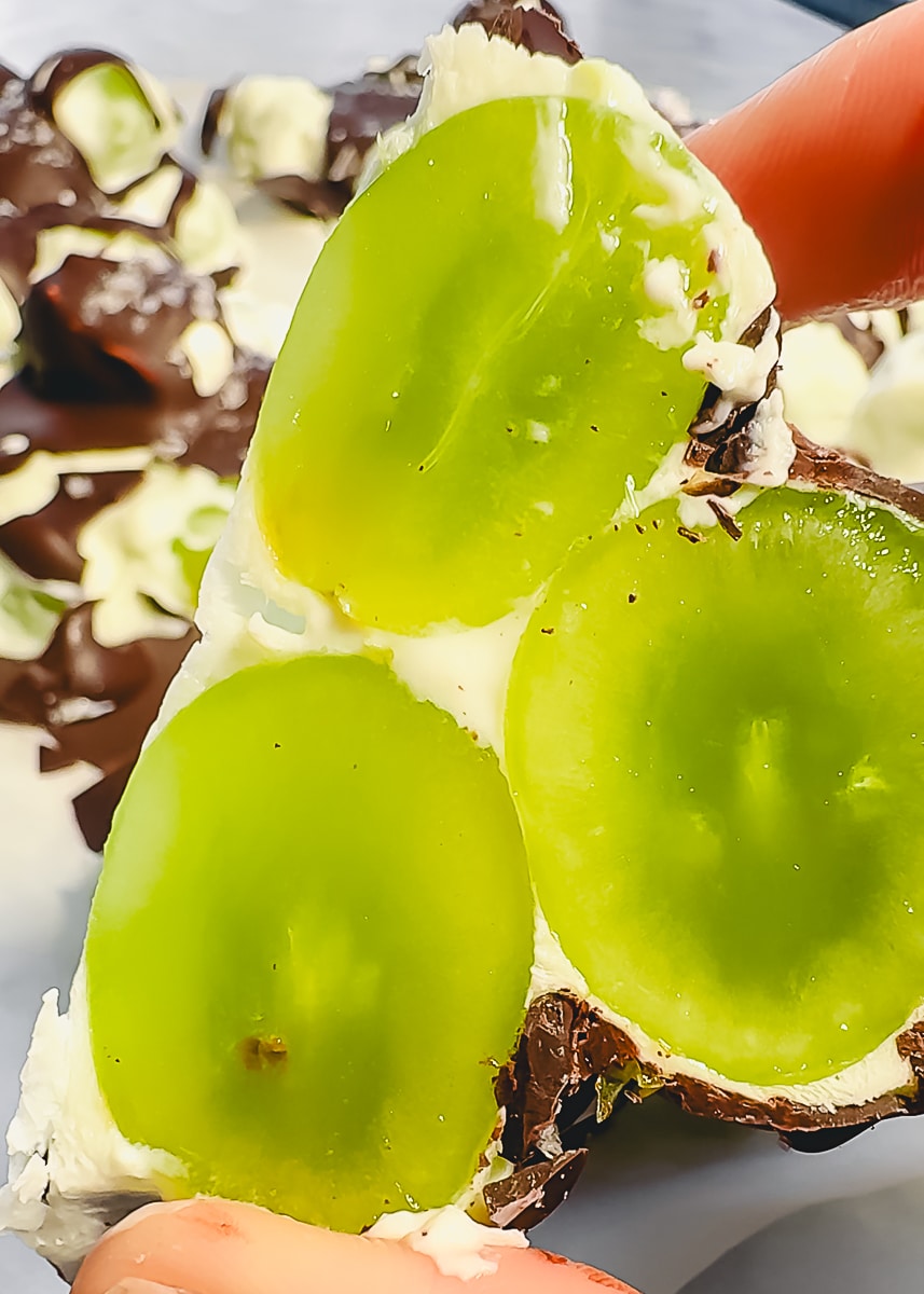 gluten-free-frozen-grape-cluster-recipe-chocolate